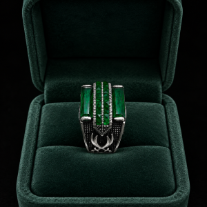 HYH Jewelry – Green Zircon Zulfiqar Swords Channel Silver Ring in 925 Sterling Silver